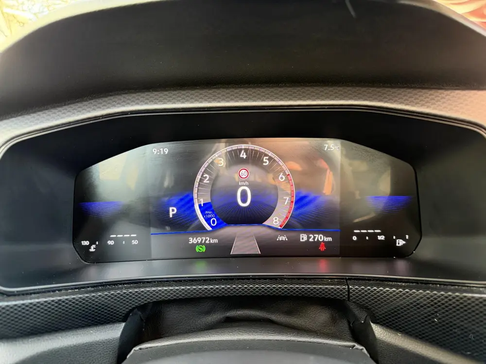 Volkswagen T-Cross 1.0 TSI Life Edition | Clima | Adaptive C uit 2024, foto 11