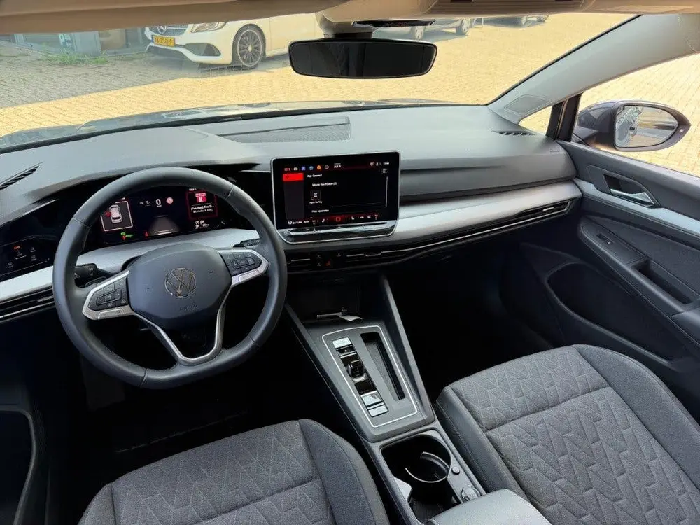 Volkswagen Golf 1.5 ETSI LIFE BNS.150PK AUTOMAAT LMV NAVI CA uit 2025, foto 11