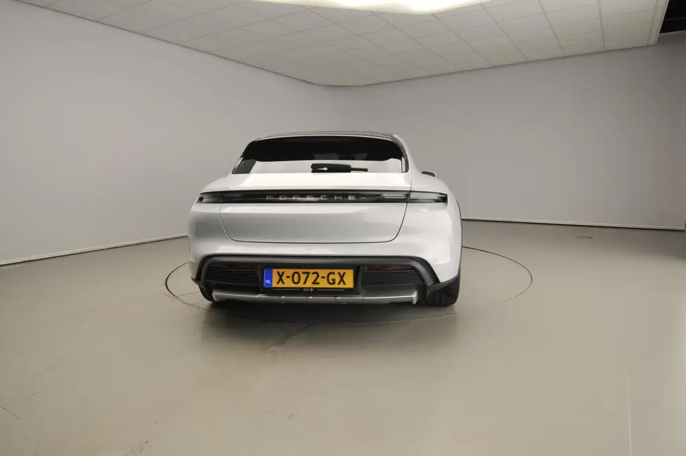 Porsche Taycan 4S 93 kWh SoH 95 uit 2022, foto 3