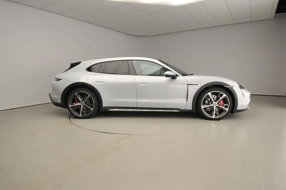 Porsche Taycan 4S 93 kWh SoH 95 uit 2022, foto 4