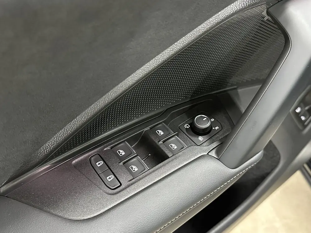 Volkswagen Tayron 1.5 eHybrid R-Line | Trekhaak-pakket | Nav uit 2026, foto 9