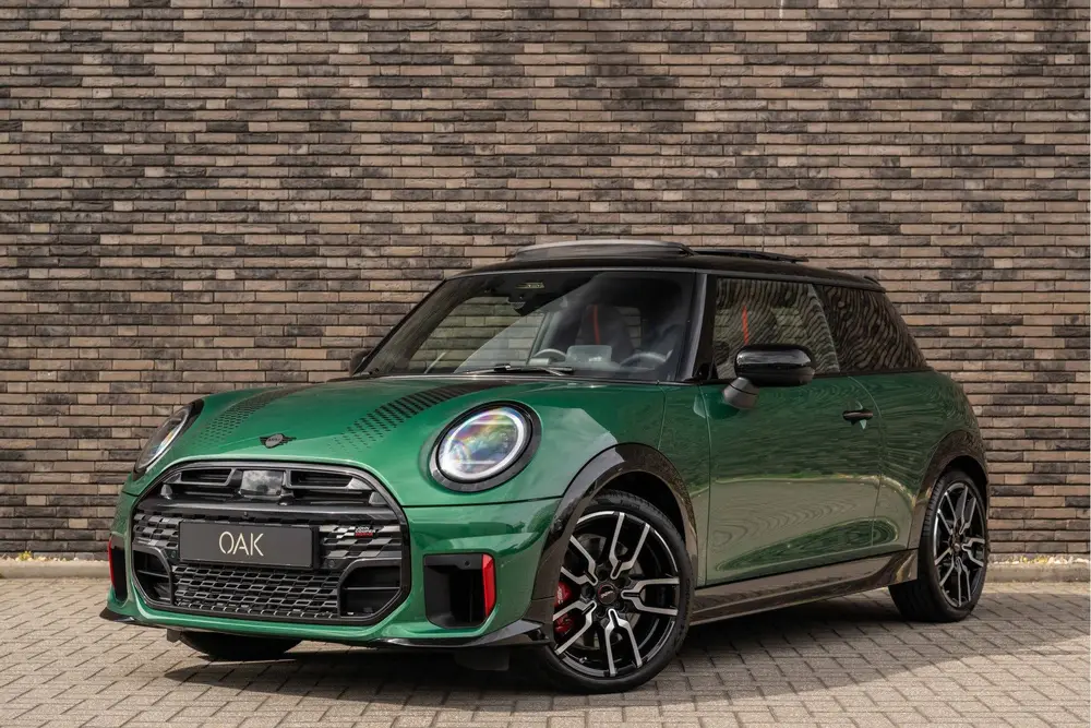 Mini John Cooper Works 2.0 JCW John Cooper Works XL uit 2025, foto 2