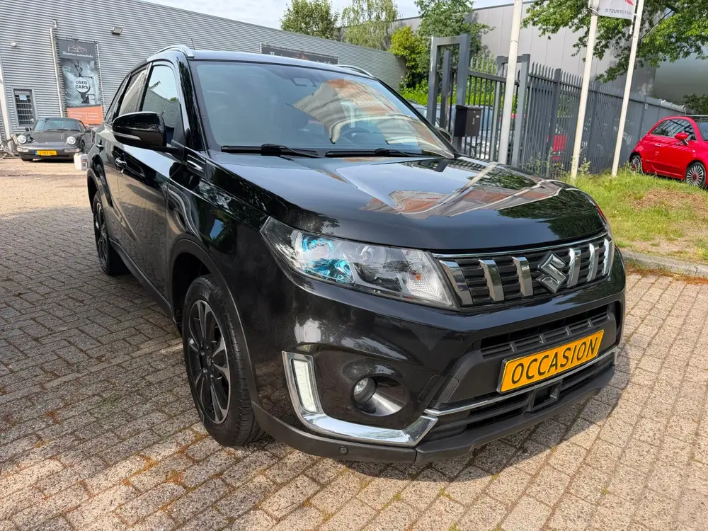 Suzuki Vitara 1.0 Boosterjet Stijl automaat uit 2019, foto 2