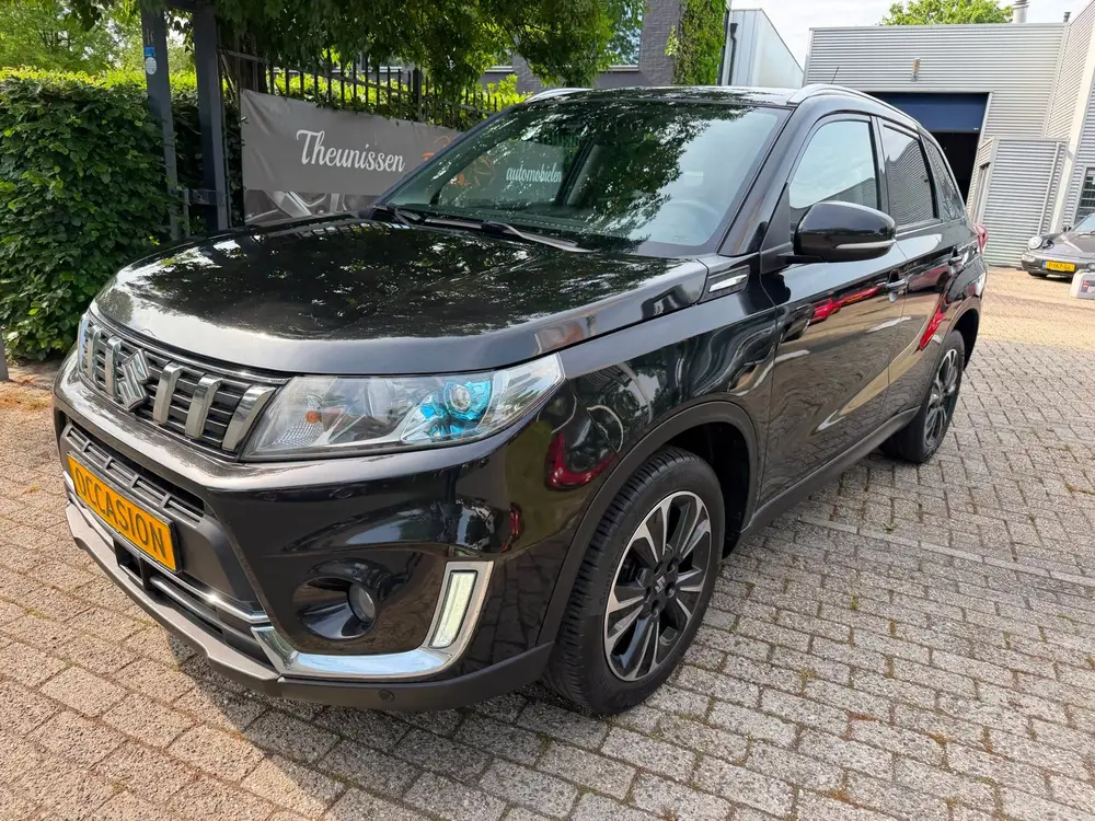 Suzuki Vitara 1.0 Boosterjet Stijl automaat uit 2019, foto 3
