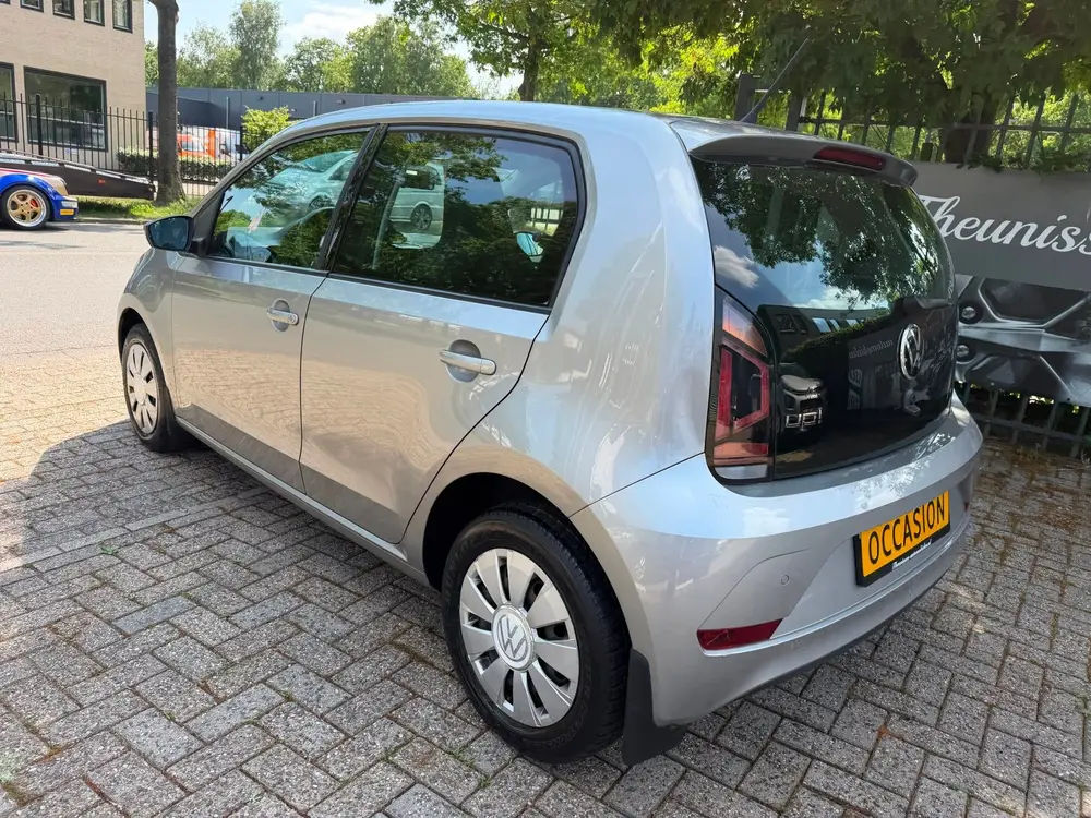 Volkswagen Up! 1.0 high up! R-Line 5 deurs, camera, clima, c uit 2022, foto 11