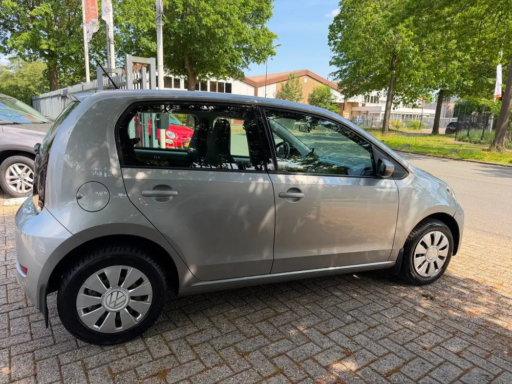 Volkswagen Up! 1.0 high up! R-Line 5 deurs, camera, clima, c uit 2022, foto 18
