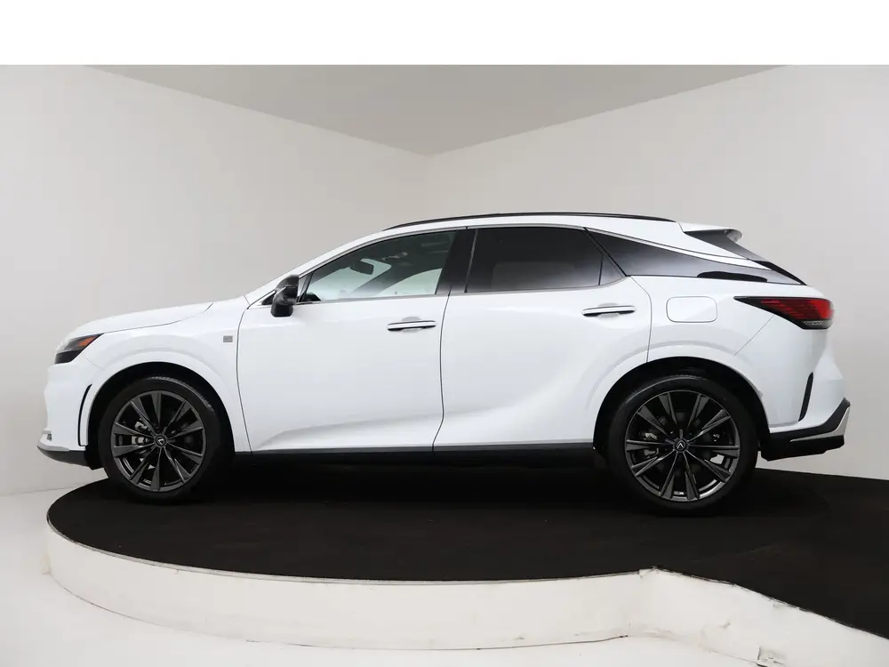 Lexus RX 450h+ Plug-in Hybrid F Sport Design uit 2025, foto 3