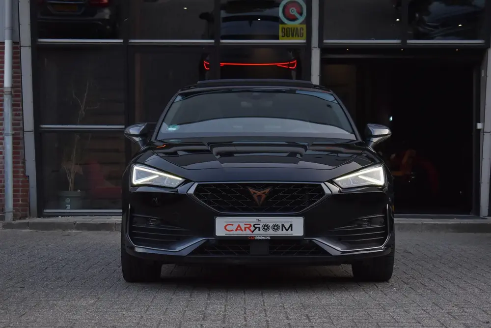 Cupra Leon 1.4 e-Hybrid VZ Copper Edition Pano Keyles uit 2022, foto 3
