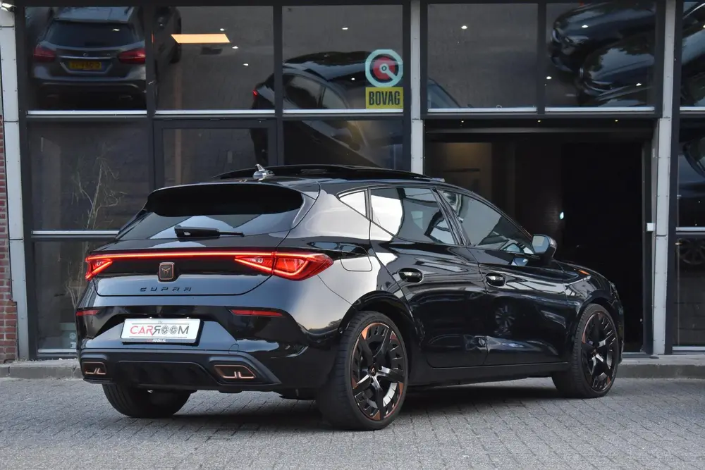 Cupra Leon 1.4 e-Hybrid VZ Copper Edition Pano Keyles uit 2022, foto 5
