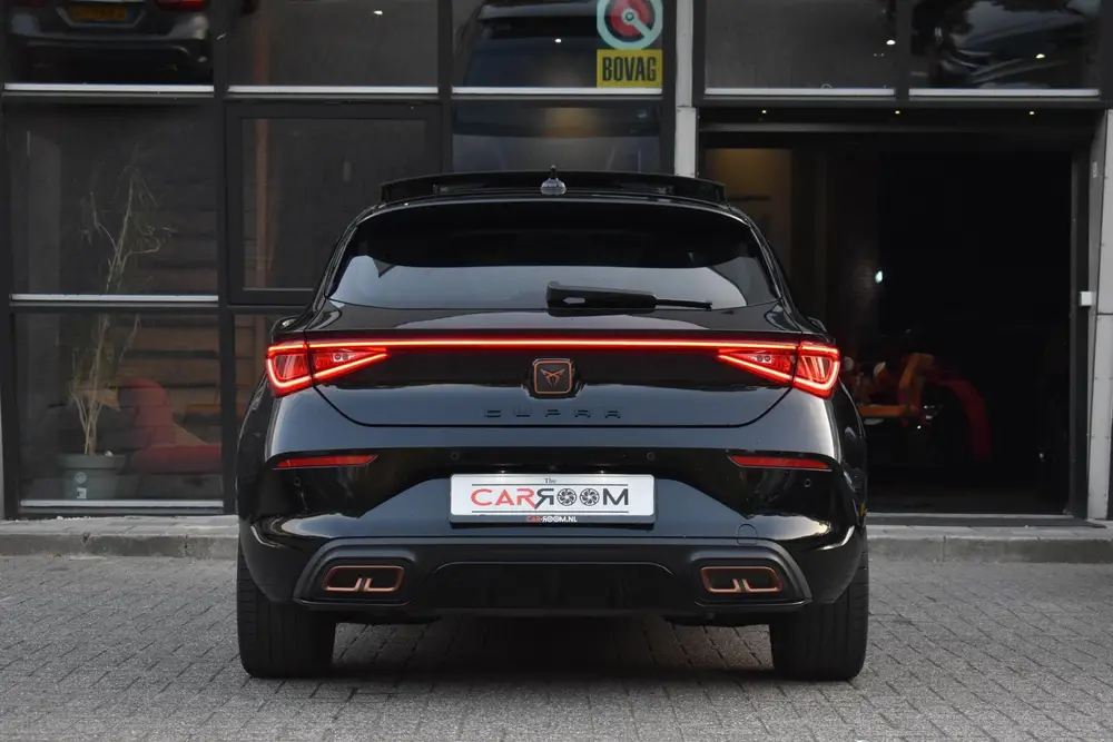 Cupra Leon 1.4 e-Hybrid VZ Copper Edition Pano Keyles uit 2022, foto 6