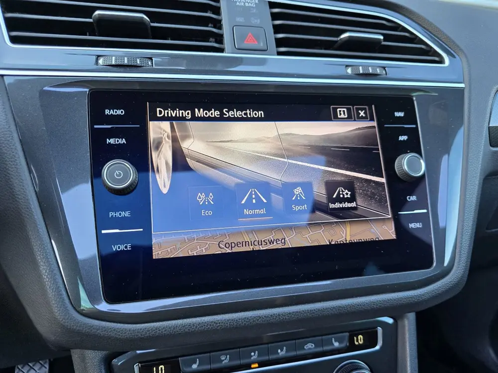 Volkswagen Tiguan 1.5 TSI R-line/2020/ Pano /6 bak/Nap/Apk/ uit 2020, foto 19