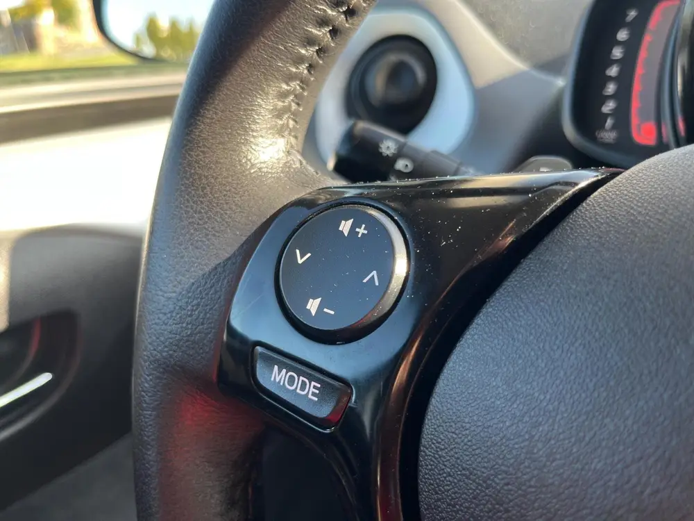 Toyota Aygo 1.0 VVT-i x-play limited Automaat uit 2019, foto 12