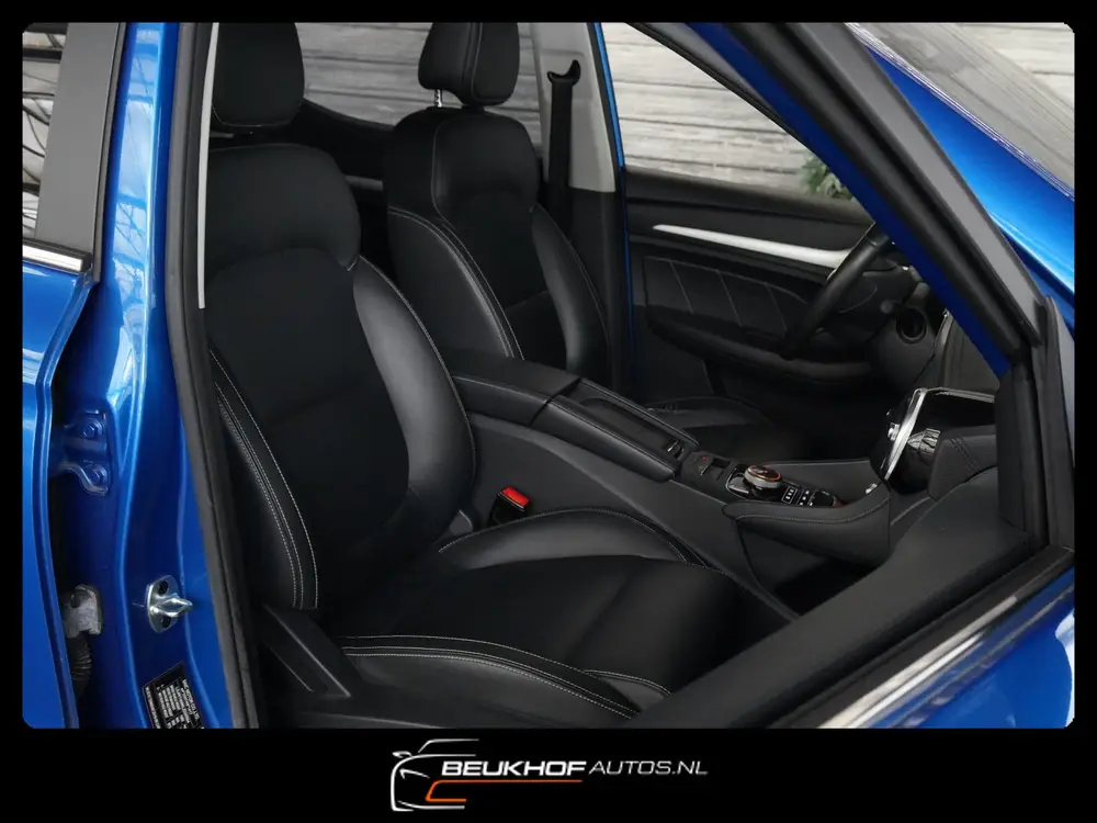 MG ZS EV Luxury 45 kWh Panorama Leer Led Camera Soh89% uit 2019, foto 13