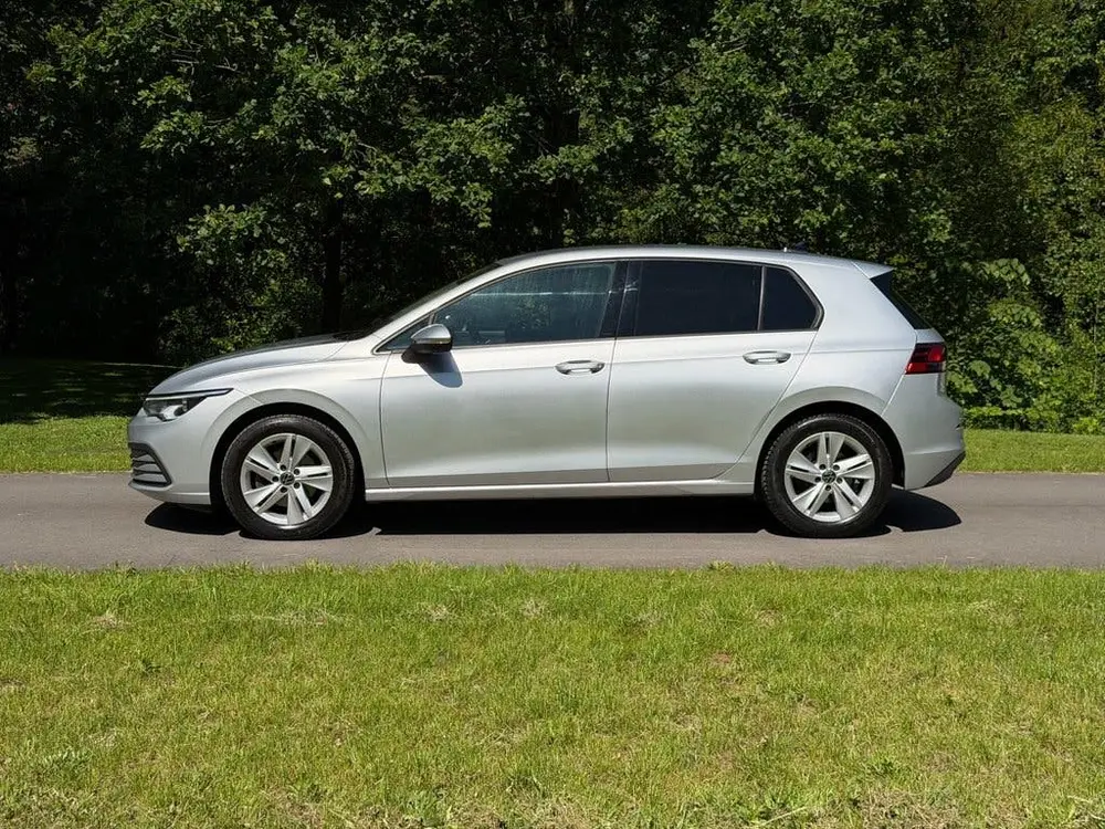Volkswagen Golf 1.5 eTSI Automaat | Lane Assist | Stoel Verw uit 2020, foto 2