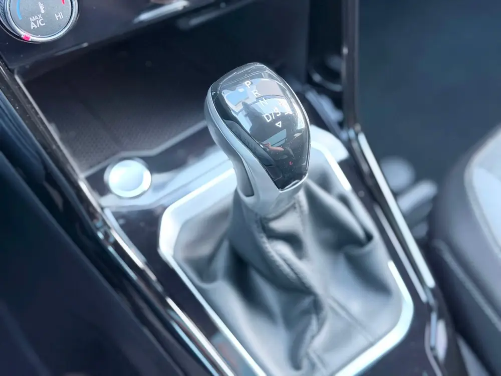 Volkswagen T-roc 1.5 TSI 3xR-Line Pano/Keyless/Camera uit 2022, foto 17