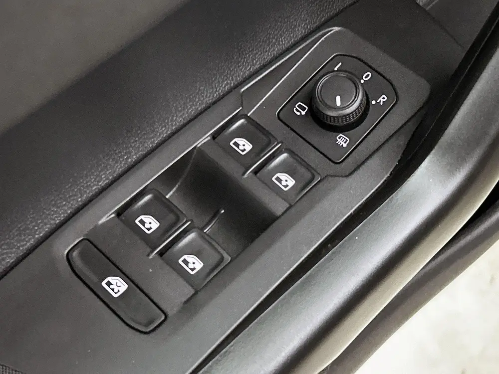 Volkswagen Polo 1.0 TSI Life 95pk | Airco | Parkeer sensoren uit 2022, foto 20