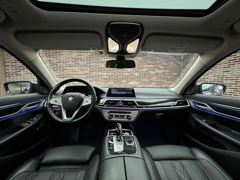 BMW 7-serie 745e Hybrid HEADUP MASSAGE H&K SFEER DAK V uit 2020, foto 9