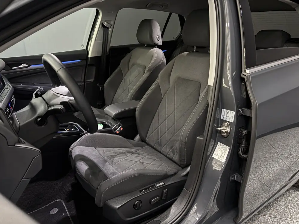 Volkswagen Golf 1.4 eHybrid Pano|Carplay|Camera|204pk uit 2024, foto 18