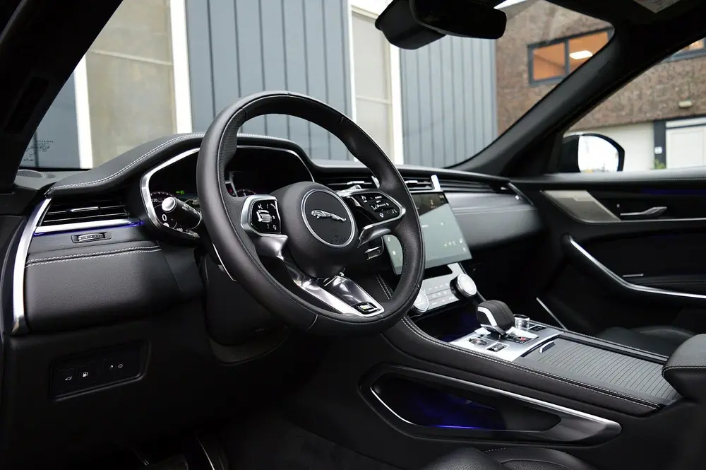 Jaguar F-Pace 2.0 P400e PHEV R-Dynamic Black SOH 95% Rij uit 2023, foto 13
