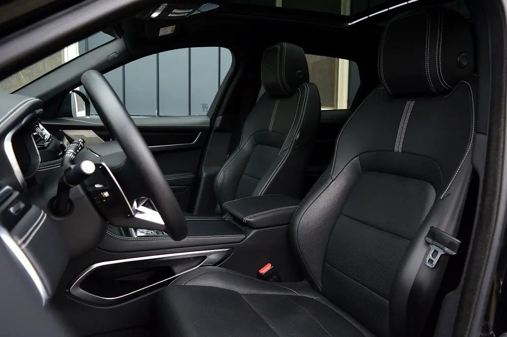 Jaguar F-Pace 2.0 P400e PHEV R-Dynamic Black SOH 95% Rij uit 2023, foto 15