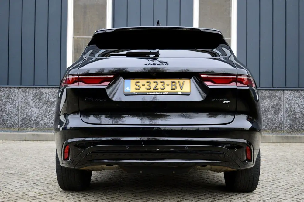 Jaguar F-Pace 2.0 P400e PHEV R-Dynamic Black SOH 95% Rij uit 2023, foto 4
