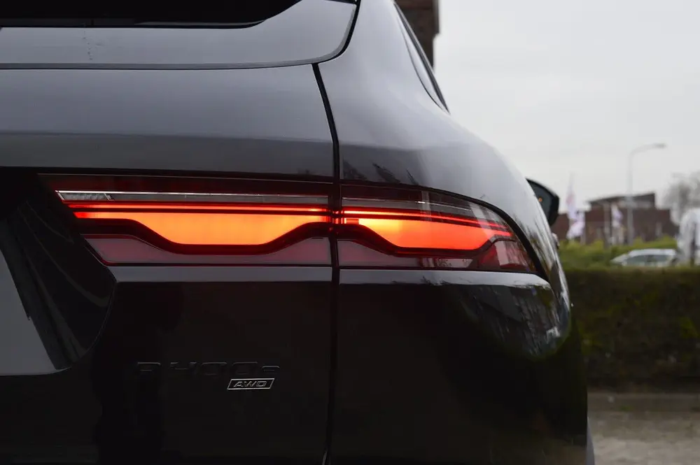 Jaguar F-Pace 2.0 P400e PHEV R-Dynamic Black SOH 95% Rij uit 2023, foto 8