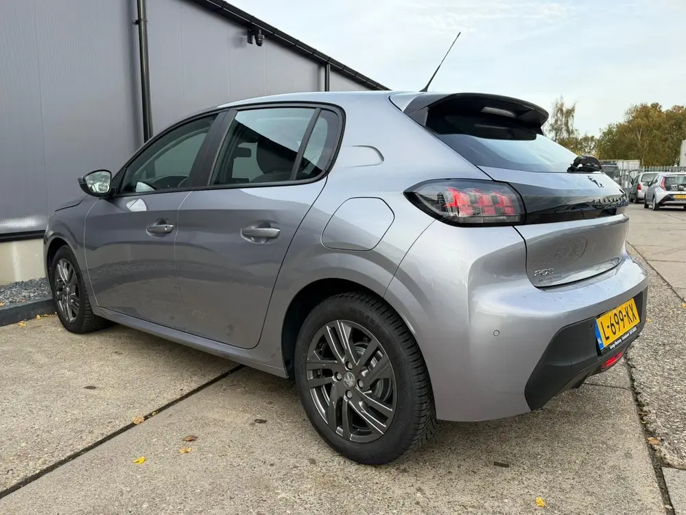 Peugeot 208 1.2 PureTech Blue Lease Active vol opties uit 2021, foto 12