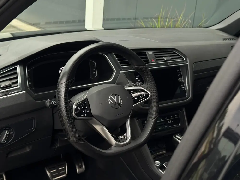 Volkswagen Tiguan 1.4 TSI eHybrid 3x R-Line FULL PANO | NAVI uit 2022, foto 12