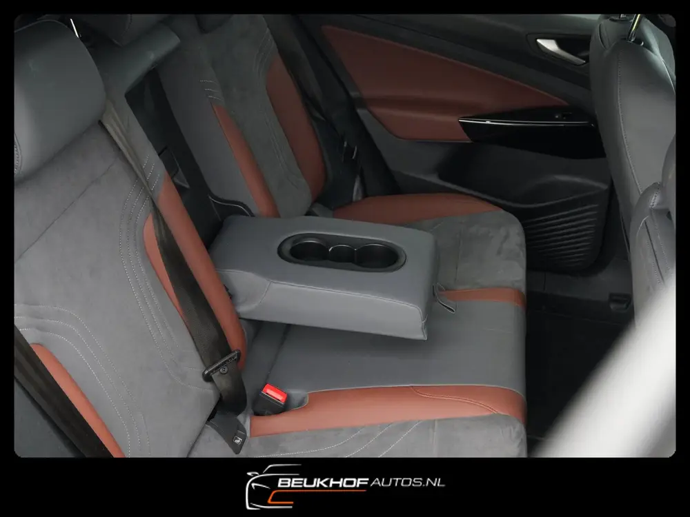 Volkswagen ID.4 First 77 kWh Trekhaak Carplay Camera Soh91% uit 2021, foto 13