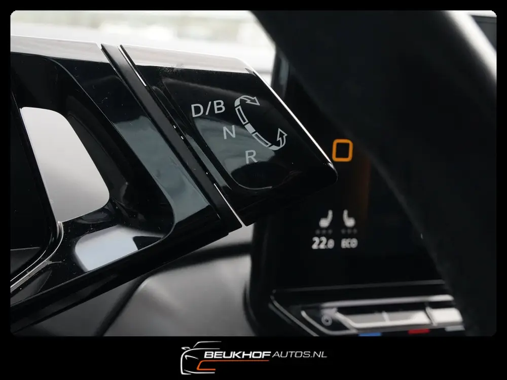 Volkswagen ID.4 First 77 kWh Trekhaak Carplay Camera Soh91% uit 2021, foto 18