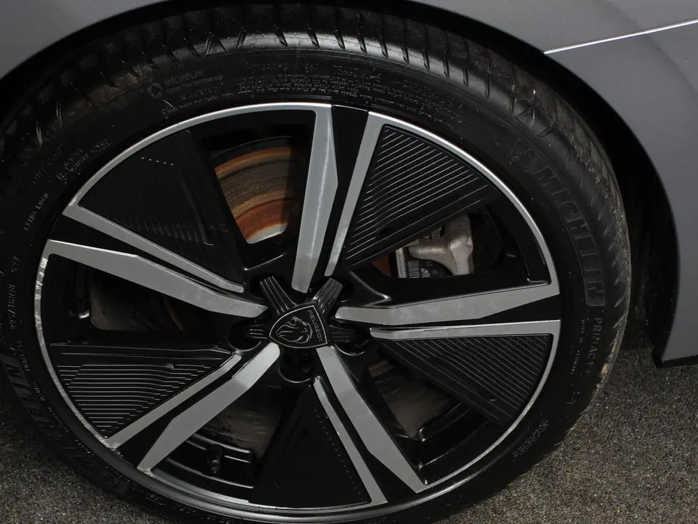 Peugeot 308 1.6 Plug-in Hybrid 225 GT Navigatie Apple uit 2024, foto 3