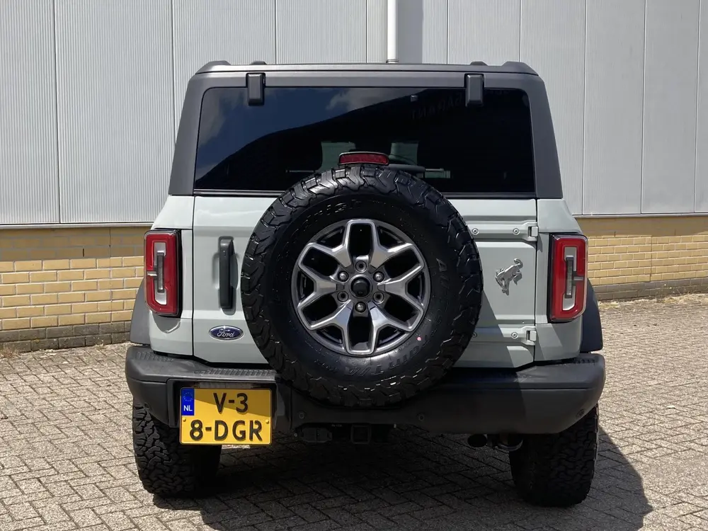 Ford Bronco 2.3 Ecoboost 275 pk 4WD Badlands Grijs Kenteken uit 2022, foto 10