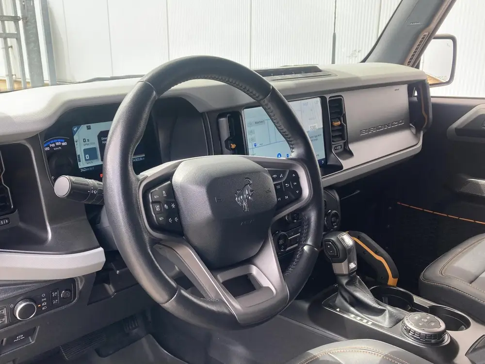 Ford Bronco 2.3 Ecoboost 275 pk 4WD Badlands Grijs Kenteken uit 2022, foto 16