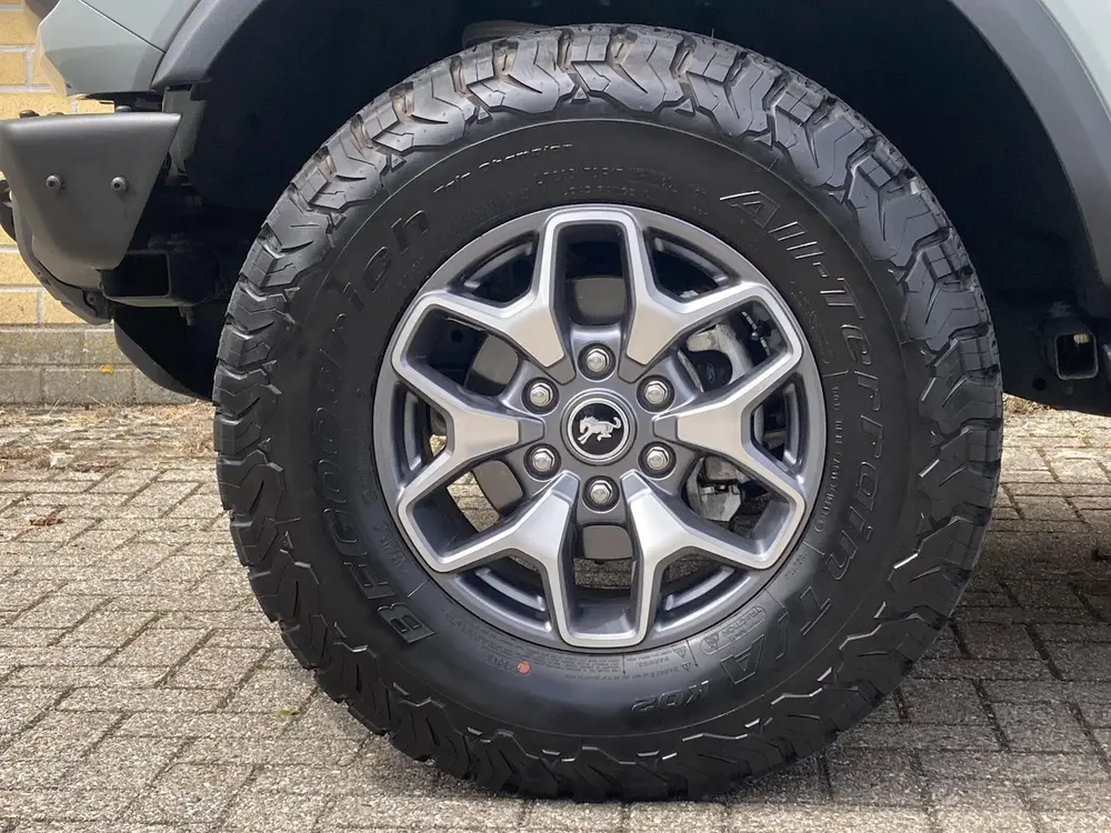 Ford Bronco 2.3 Ecoboost 275 pk 4WD Badlands Grijs Kenteken uit 2022, foto 5
