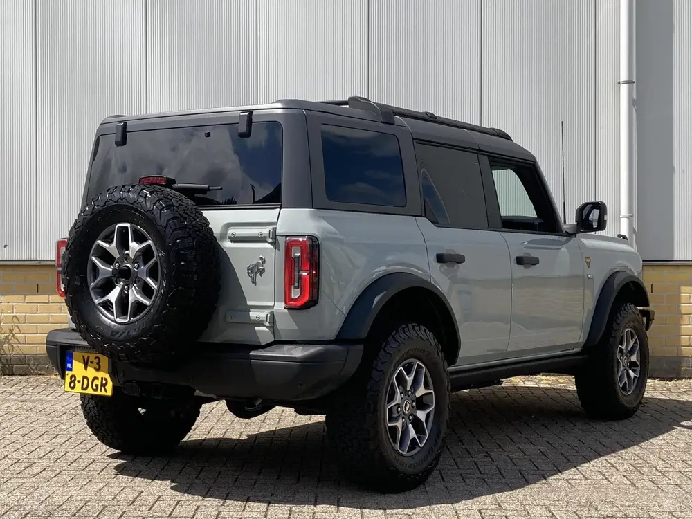 Ford Bronco 2.3 Ecoboost 275 pk 4WD Badlands Grijs Kenteken uit 2022, foto 9