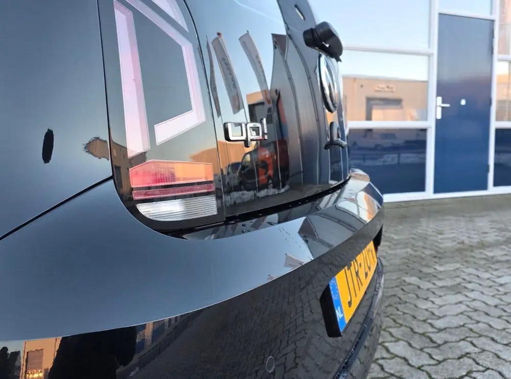 Volkswagen Up! 1.0 2020 5-Drs Zwart|Airco|Cruise|BT|Camera uit 2020, foto 8