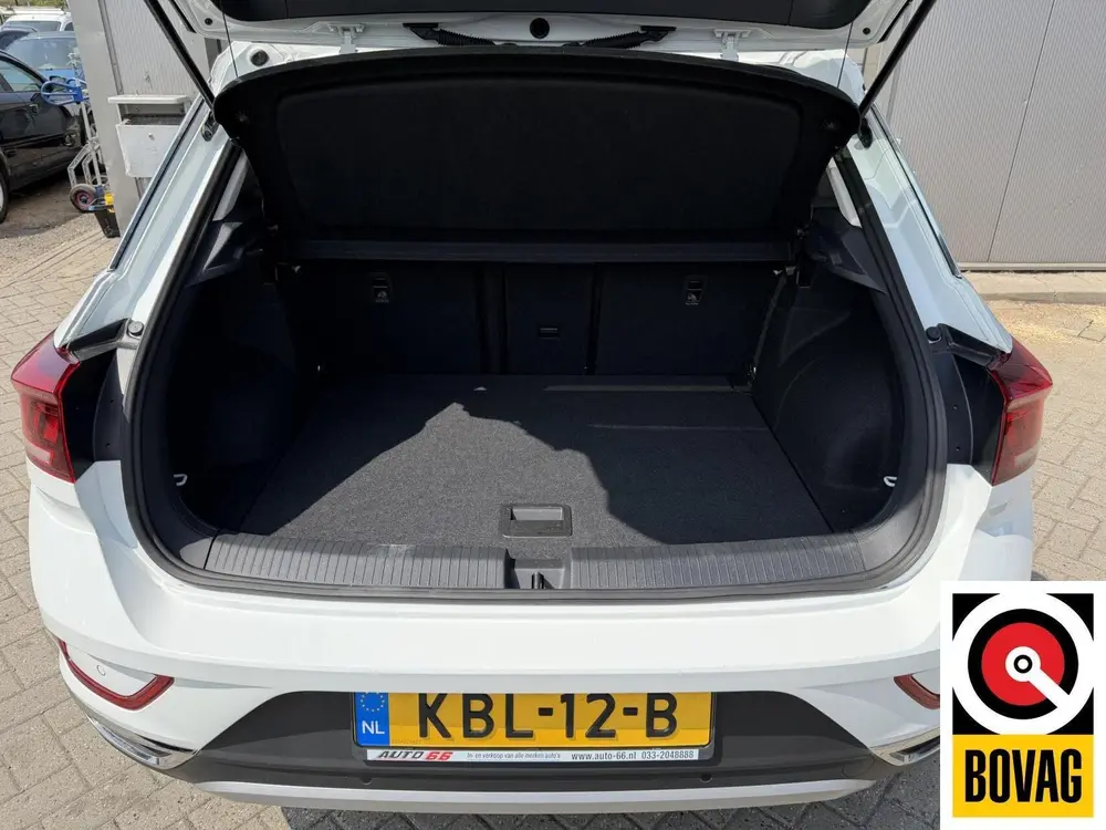 Volkswagen T-Roc 1.5 TSI R-Line 150 pk met trekhaak uit 2025, foto 10