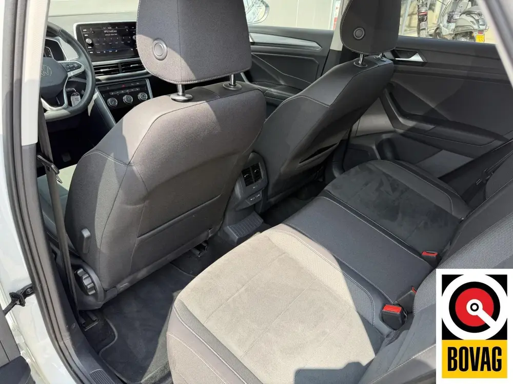 Volkswagen T-Roc 1.5 TSI R-Line 150 pk met trekhaak uit 2025, foto 11