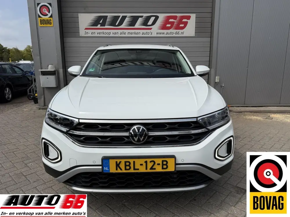Volkswagen T-Roc 1.5 TSI R-Line 150 pk met trekhaak uit 2025, foto 2