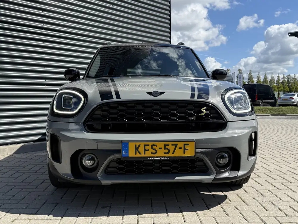 Mini Countryman 2..0 Cooper SE ALL4 Camera uit 2022, foto 2