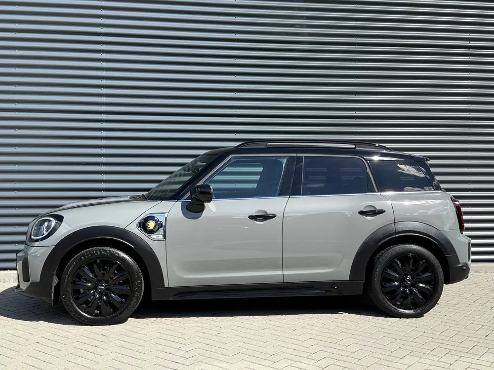 Mini Countryman 2..0 Cooper SE ALL4 Camera uit 2022, foto 4