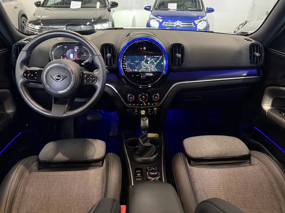 Mini Countryman 2..0 Cooper SE ALL4 Camera uit 2022, foto 5