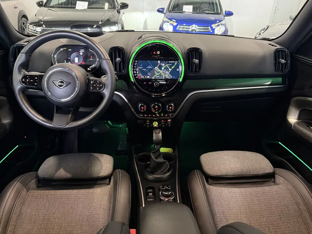 Mini Countryman 2..0 Cooper SE ALL4 Camera uit 2022, foto 7