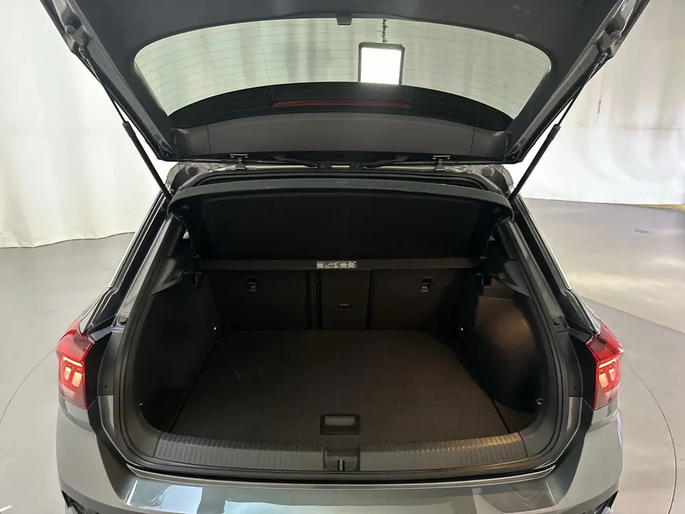 Volkswagen T-Roc 1.5 TSI 150pk DSG Sport Parkeersensoren Nav uit 2020, foto 19