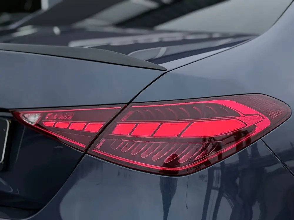 Mercedes-Benz C-Klasse 300e 4MATIC AMG uit 2023, foto 8