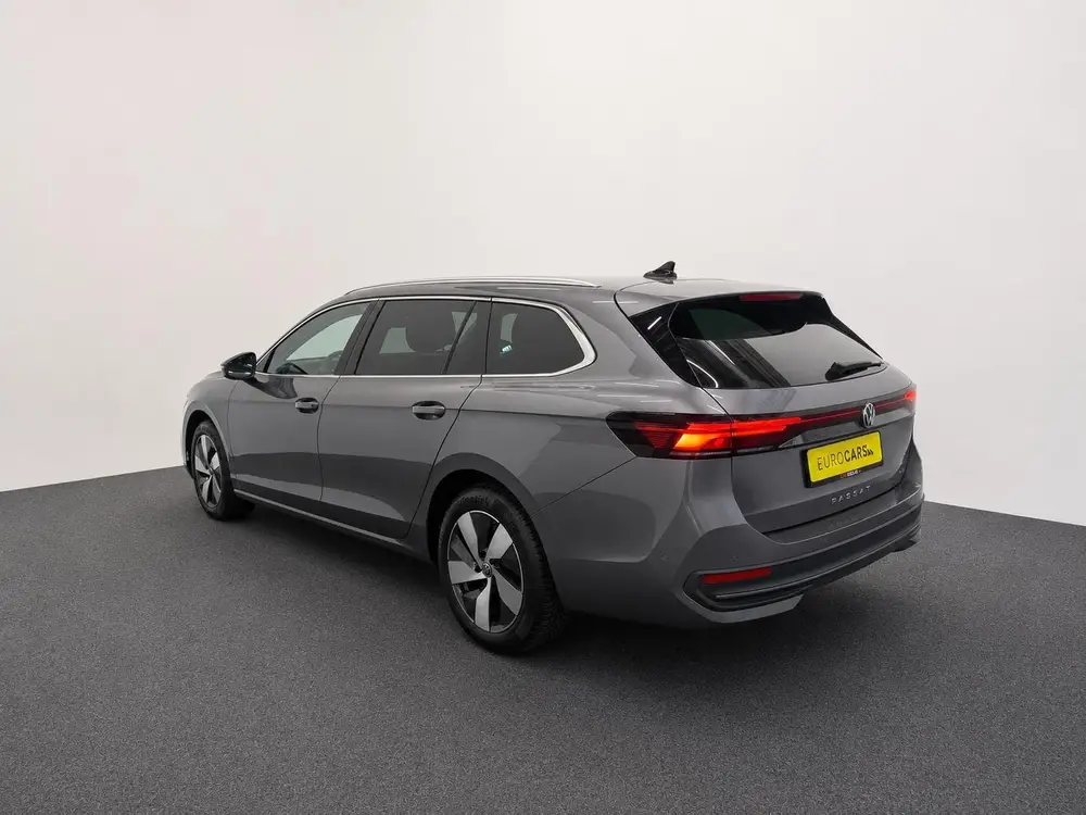 Volkswagen Passat Variant 1.5 eTSI Business Navigatie Apple uit 2026, foto 8