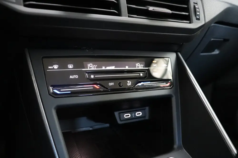 Volkswagen Polo 1.0 TSI Polo Navigatie / IQ Lights / Carplay uit 2024, foto 19
