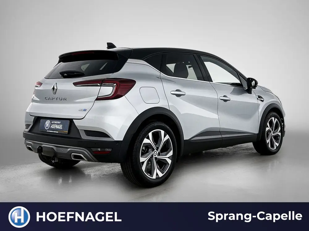 Renault Captur 1.6 E-Tech Hybrid 145 R.S. Line uit 2022, foto 2