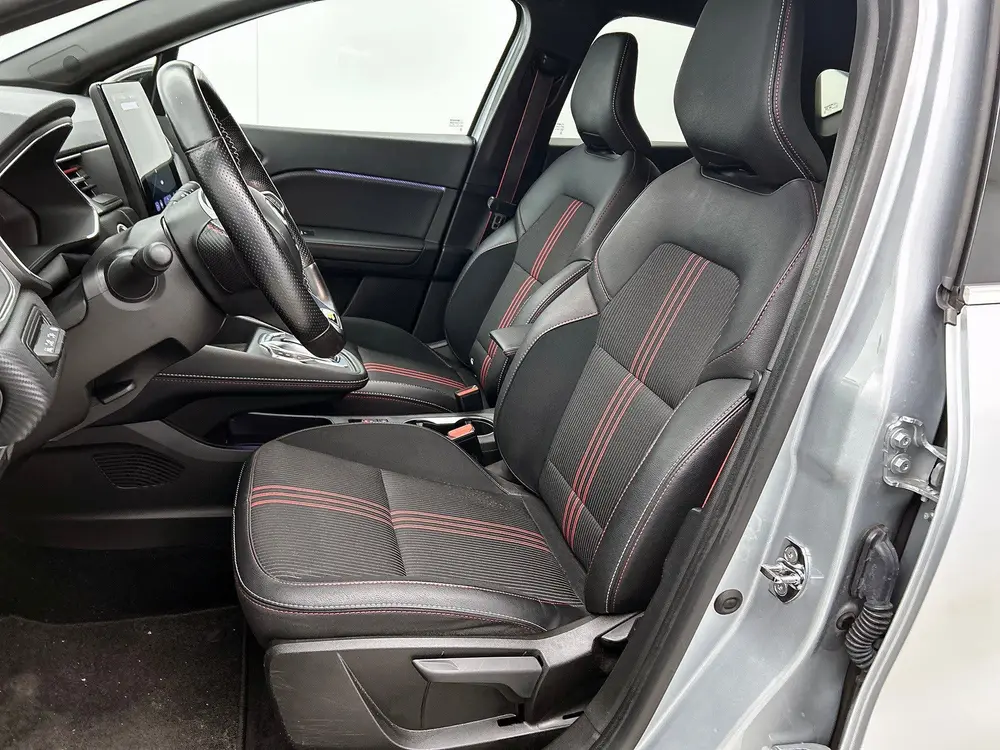 Renault Captur 1.6 E-Tech Hybrid 145 R.S. Line uit 2022, foto 5