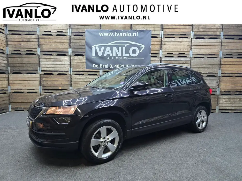 Skoda Karoq 1.0 TSI Ambition Business Navi Carplay trekhaak uit 2019